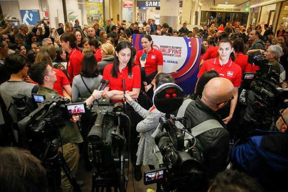 Druženje sa ženskom košarkaškom reprezentacijom